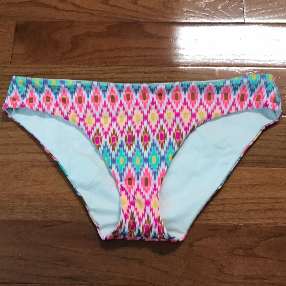 Vs swim bottom